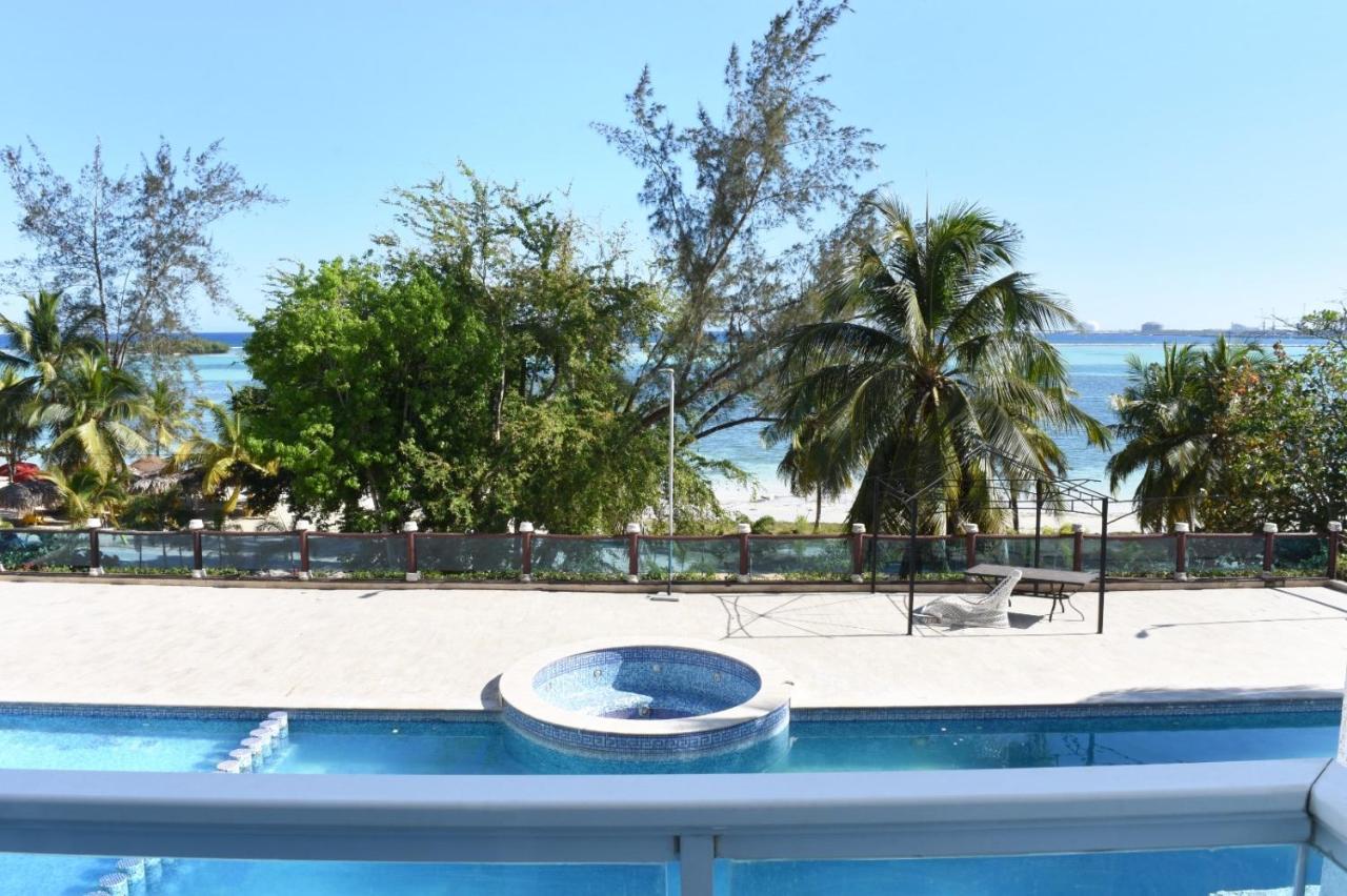 Dream Village Boca Chica Frente A La Playa Extérieur photo